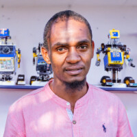 DONALDO MANHIQUE