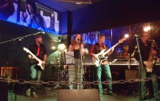 Concierto de Little Sister para recaudar fondos para la Fundación Khanimambo.