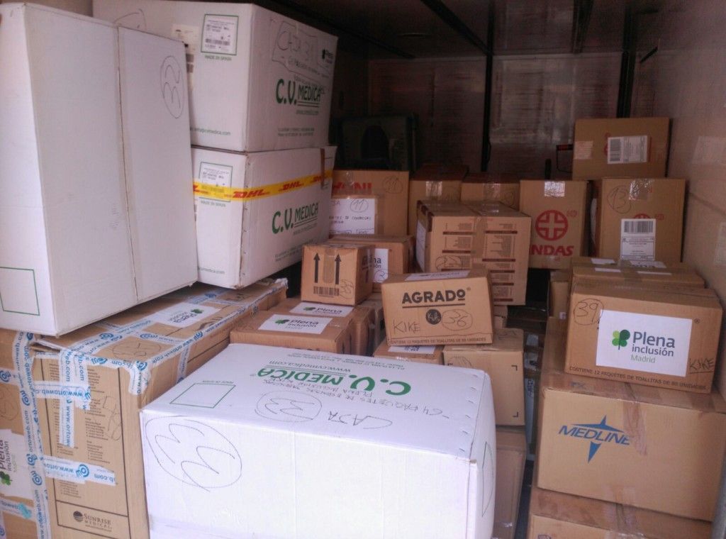 Material donado para la Fundación Khanimambo
